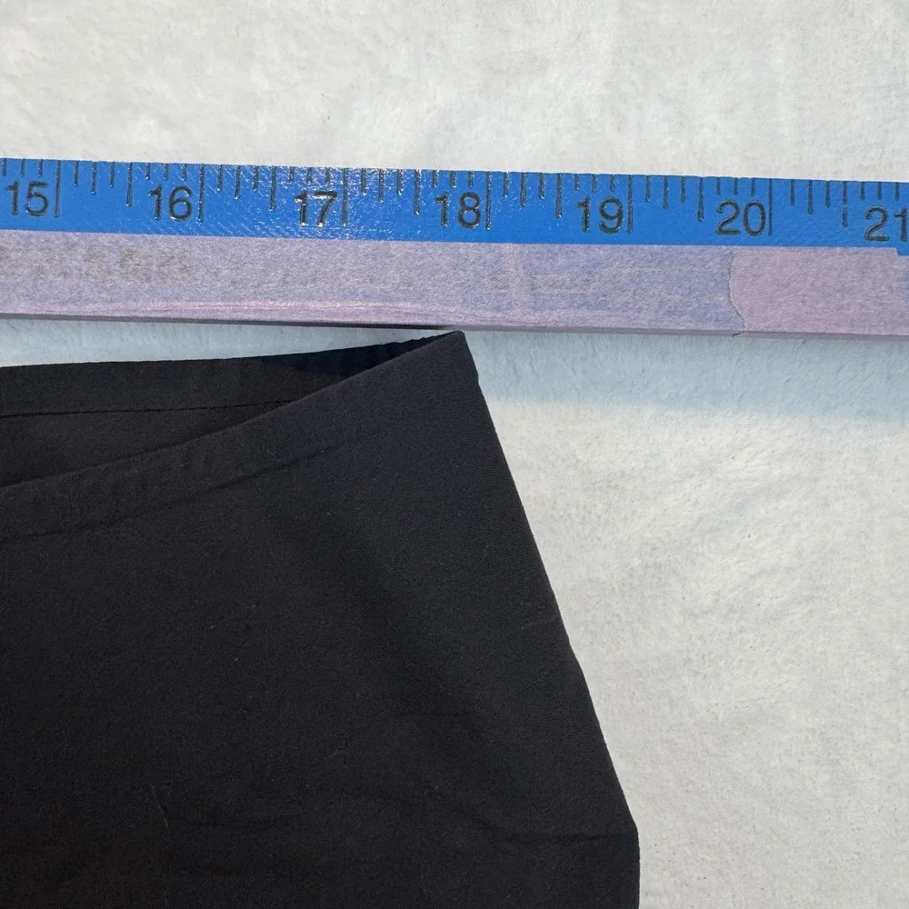 Lululemon Mens Black Board Shorts Lace Up Swim Trunks Size 36 Zipper Pocket